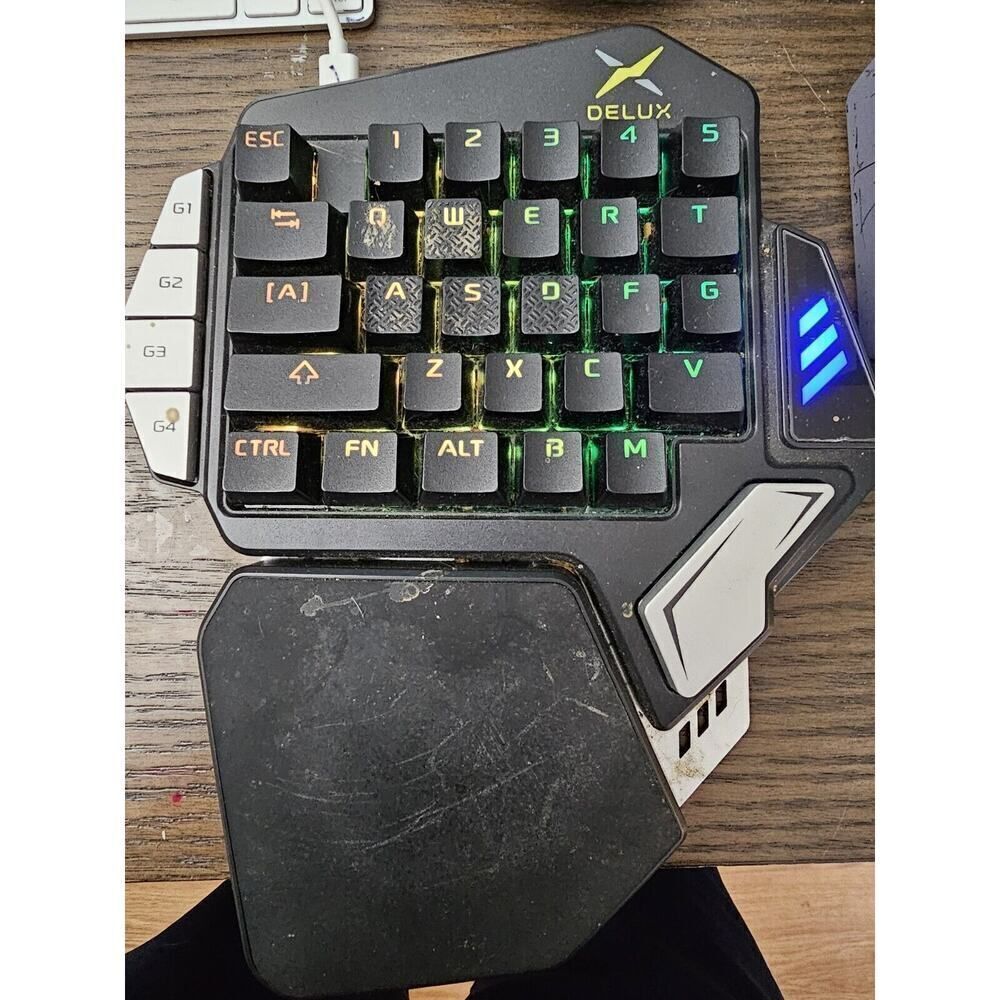 Delux T9X One Handed Wired Gaming Keyboard USB Type C Mechanical Keypad